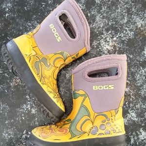 Girl's Bogs Purple Yellow Youth Size 9